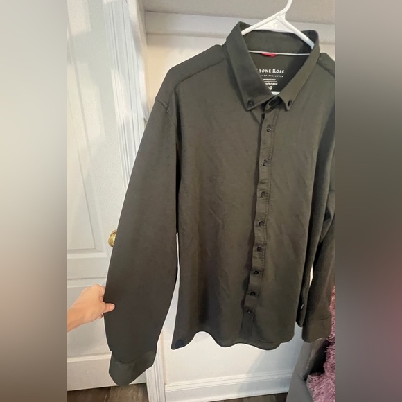 FINAL PRICE Stone Rose Men’s Button Down - Picture 4 of 9